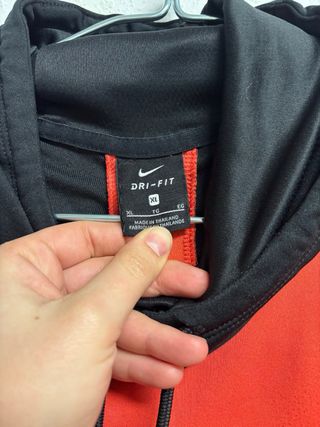 Sudadera Nike Dri-Fit Naranja y Negra