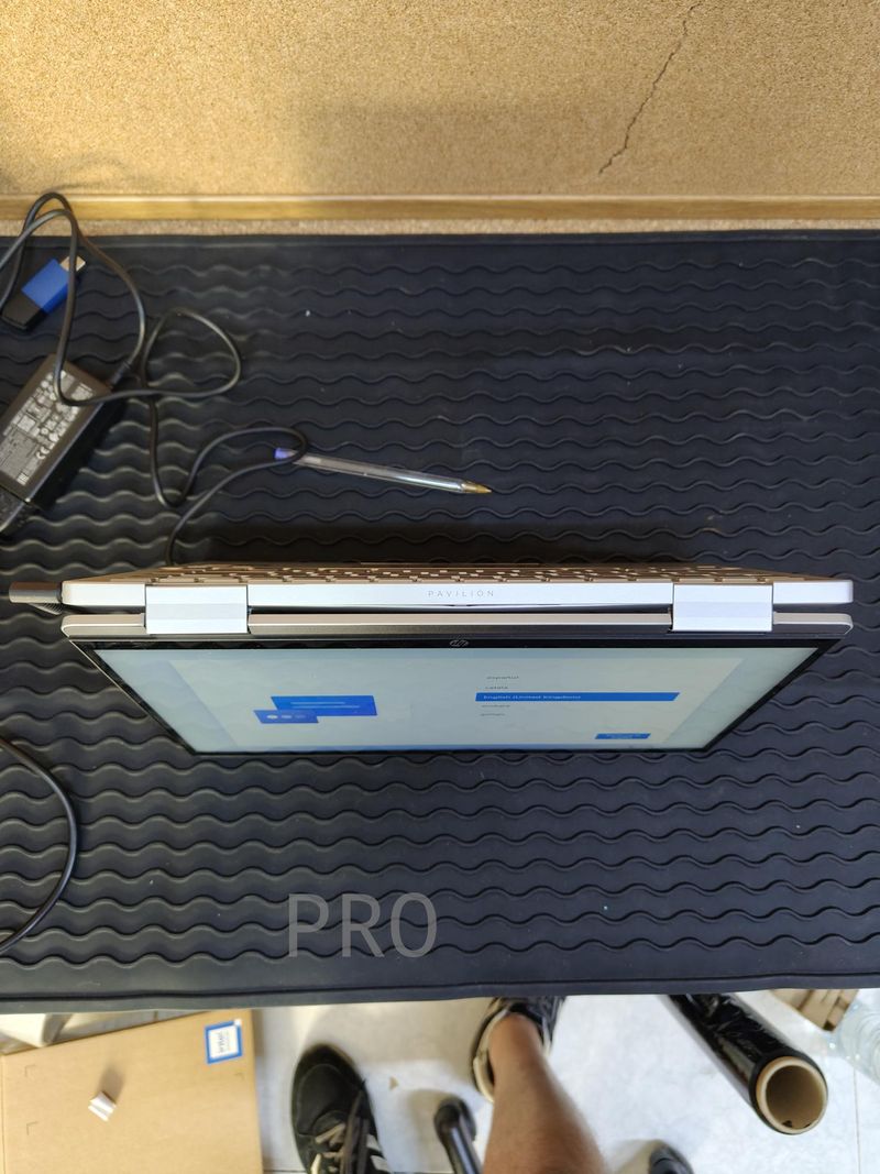 Ordenador portátil convertible HP afbeelding 6