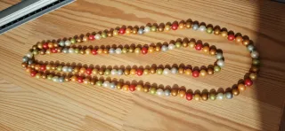 Collar de perlas multicolor