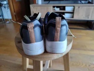 Zapatillas Skechers, talla 37