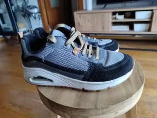Zapatillas Skechers, talla 37