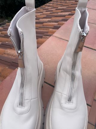 Botines Pull&Bear blancos con cremallera