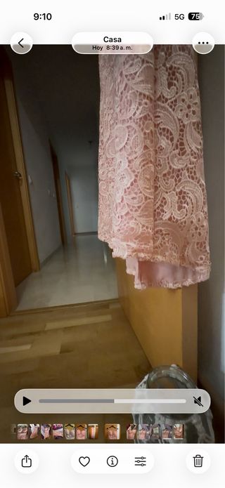 Vestido de fiesta rosa largo con pedreria.