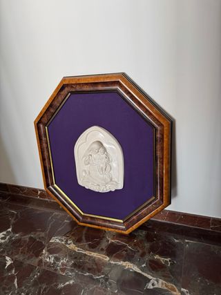 Cuadro Virgen piedra y Madera