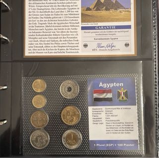 Libro Racc. Monete Mondo + 61 Monete