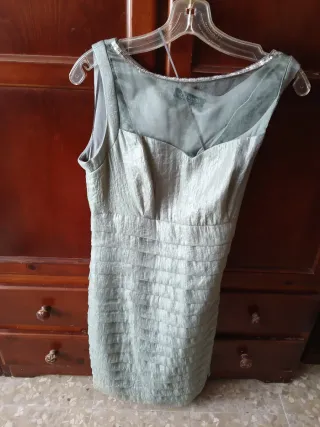 Vestido de fiesta plateado Sixth Sense