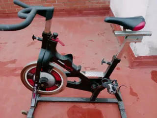 Bicicleta de Spinning Beat Cycling