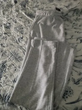 Pantalón deportivo mujer sin estrenar con etiqueta