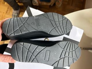 Zapatos negros mujer con pedrería