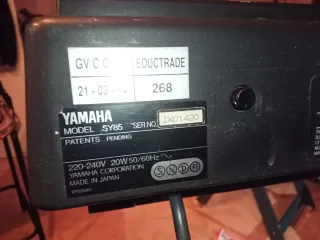 Sintetizador Yamaha SY85