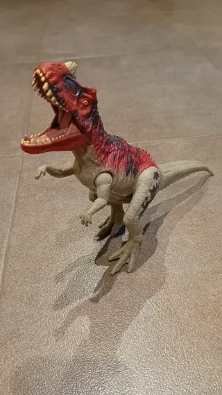 Dinosaurio Ceratosaurus Jurassic World