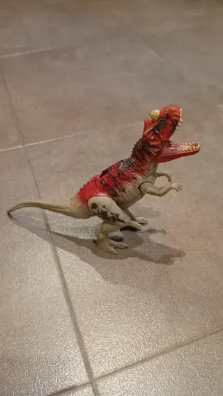 Dinosaurio Ceratosaurus Jurassic World