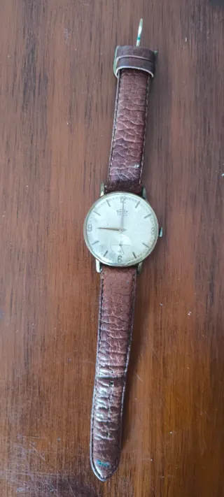 Reloj Batay Dorado y Marrón