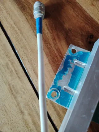 Amplificador Señal Móvil Genuinetek KMC-10E Este