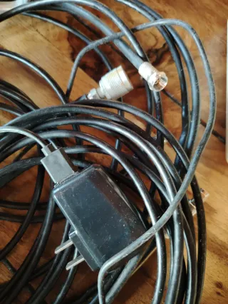 Amplificador Señal Móvil Genuinetek KMC-10E Este