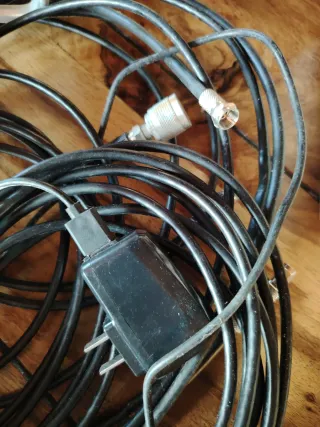 Amplificador Señal Móvil Genuinetek KMC-10E Este