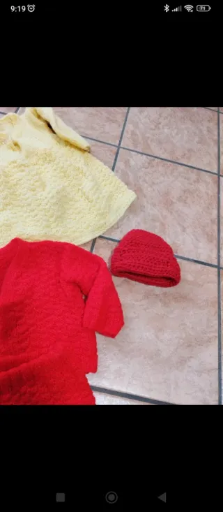 Vestiti per bambole fatti a mano