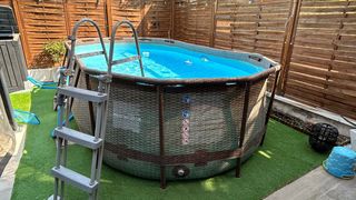 Piscina tubular con depuradora y clorador salino