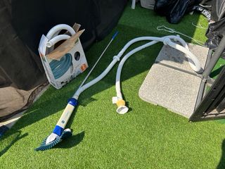 Piscina tubular con depuradora y clorador salino