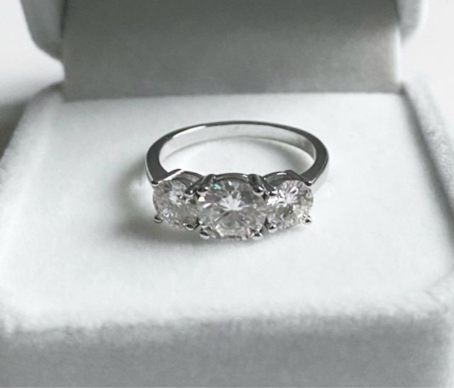 Anello Trilogy Moissanite Argento 2 CT Misura 15