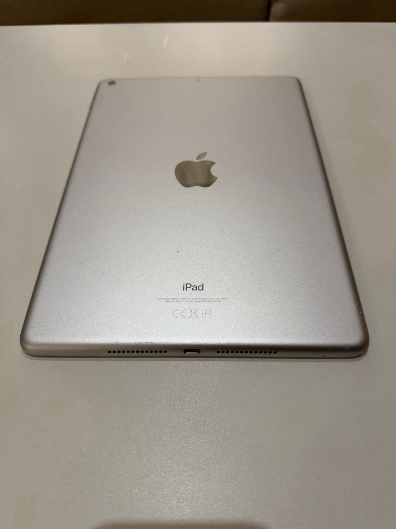 Apple iPad A2197 2019 Plata afbeelding 2