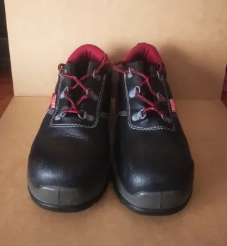 Zapatos de Seguridad Bellota Negros y Rojos