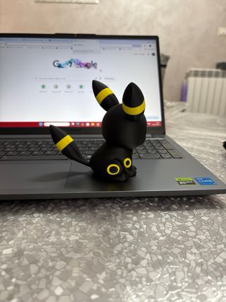 Statuetta Pokémon Umbreon Chibi