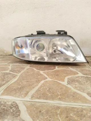 Faros delanteros Audi A6 2004