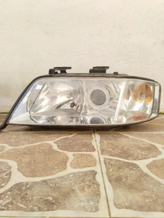 Faros delanteros Audi A6 2004