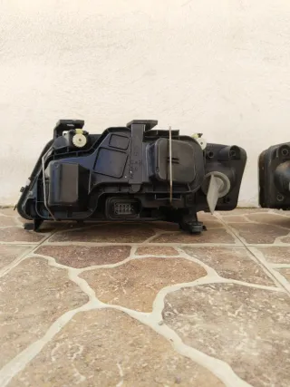Faros delanteros Audi A6 2004