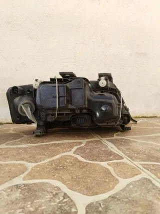 Faros delanteros Audi A6 2004