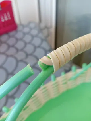 Cesta vintage verde y blanca