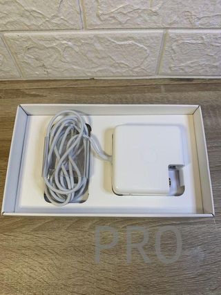 Adaptador de Corriente Apple MagSafe - Apple