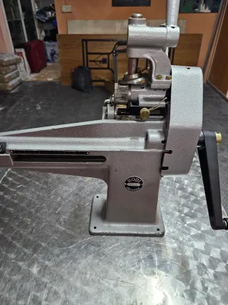 Máquina Rody para Reparación de Calzado