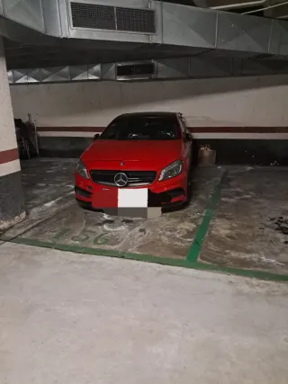 SE ALQUILA PLAZA DE GARAJE BENTA BERRI