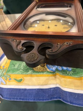 Orologio a pendolo vintage da riparare