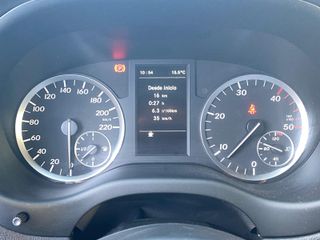 Mercedes Vito 163cv Combi-5.  Impecable!