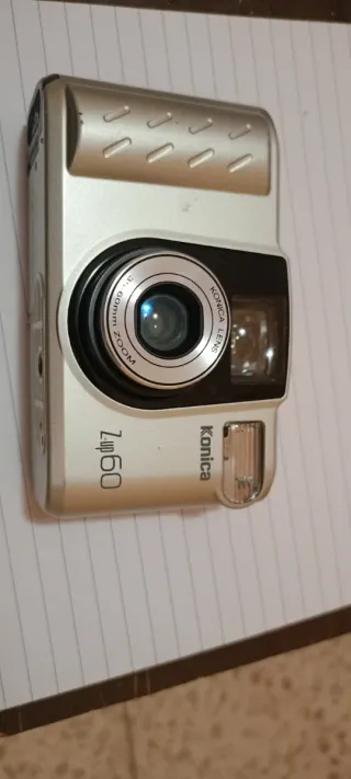 Cámara Konica Z-up 60