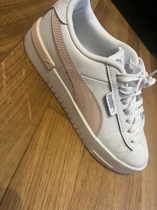 Sneakers Puma bianche e rosa