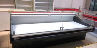 VITRINA EXP. EXKAL DE 2'58 MTS C/CORTINA NOCTURNA