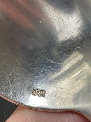 Cubiertos antiguos de metal