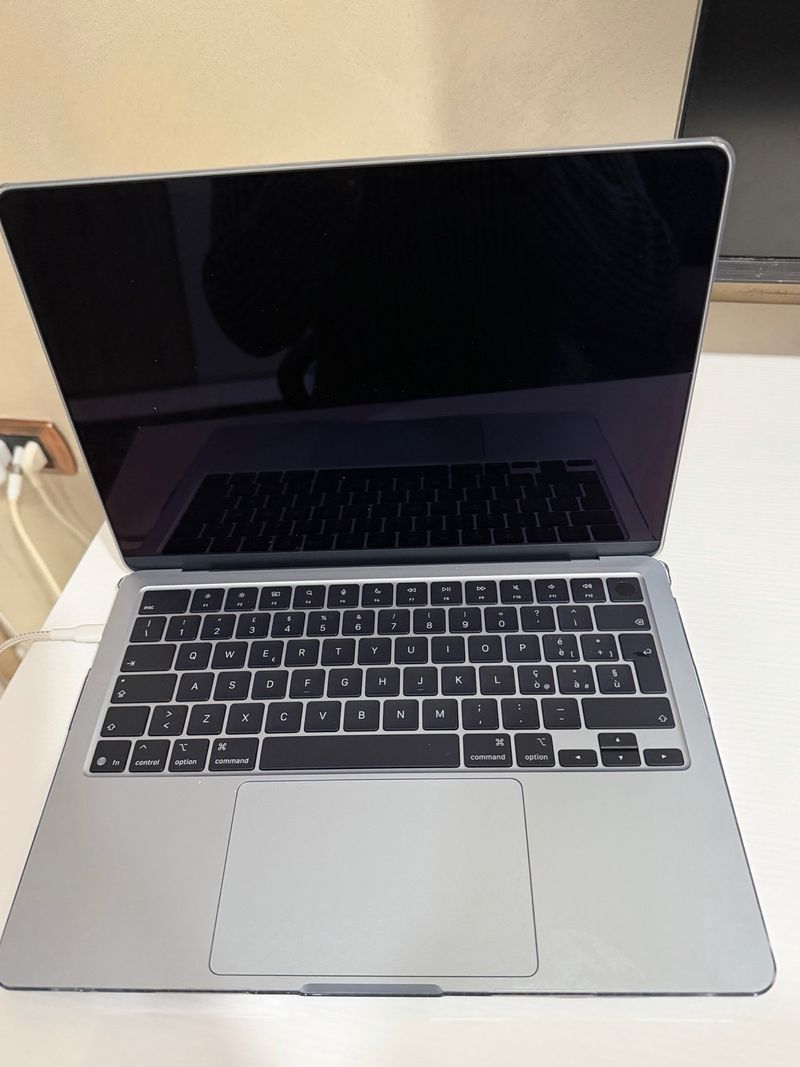 MacBook Air M4 13' Celeste