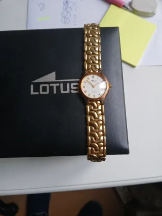 Reloj Lotus Mujer Dorado Pulsera