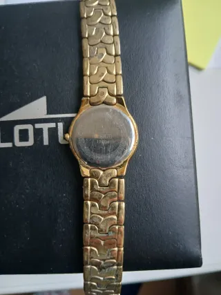 Reloj Lotus Mujer Dorado Pulsera