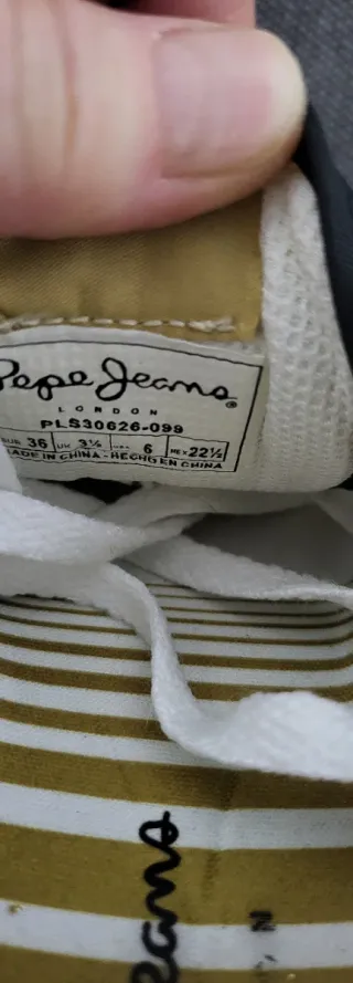 Zapatillas Pepe Jeans doradas talla 36