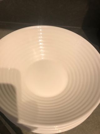 Vajilla blanca ... regalo tenedores