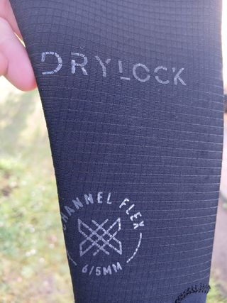 Xcel Drylock 6/5 Talla M