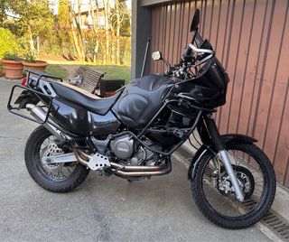 Yamaha XTZ Super Tenere 850cc 80cv