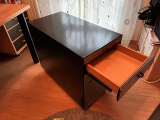 Escritorio madera y metal