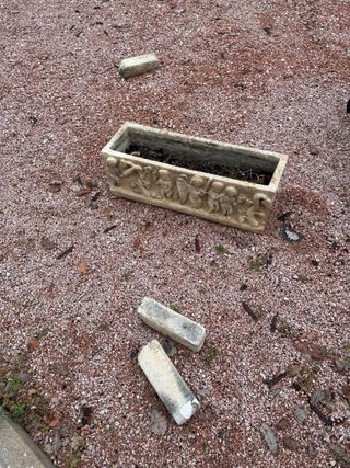 Maceteros de piedra decorados